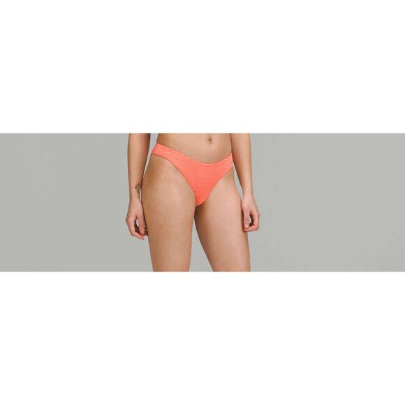 Lululemon Smocked Mid-Rise Skimpy-Fit Swim Bottom Size 8 NWT - Picture 3 of 3